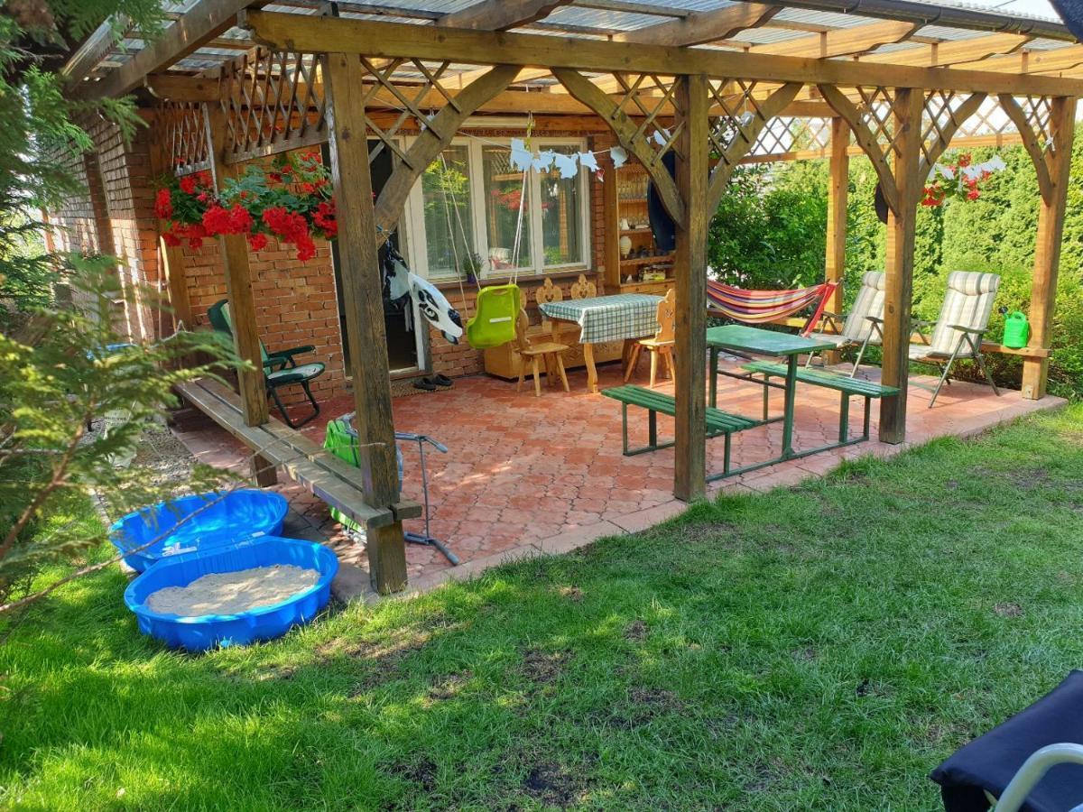 Вилла A Summer House Zarabie Domek Letniskowy Zarabie Мысленице Экстерьер фото